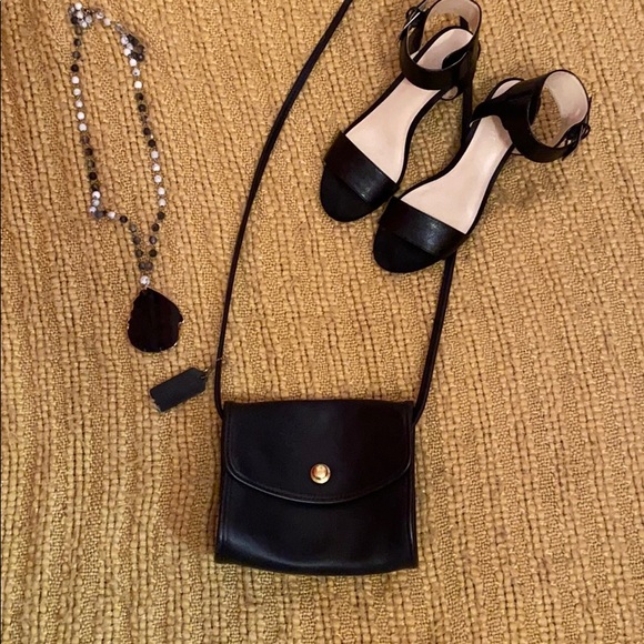 Coach Handbags - COACH Crossbody purse